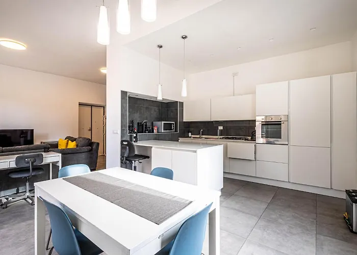Apartment Large And Bright, A Stone's Throw From Trastevere