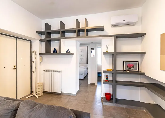 דירה Large And Bright, A Stone's Throw From Trastevere *