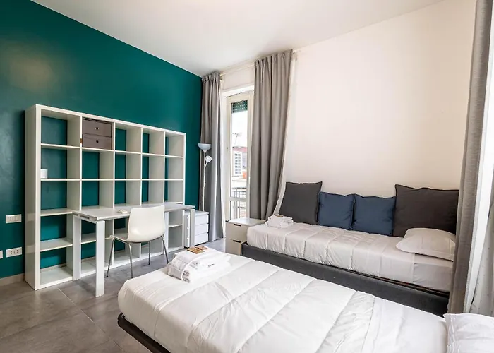 Large And Bright, A Stone's Throw From Trastevere Apartment Rom